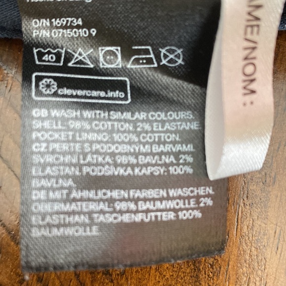 H & M Shorts - Picture 7 of 7